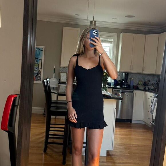 Reformation Women's Black Dress - Picture 2 of 7